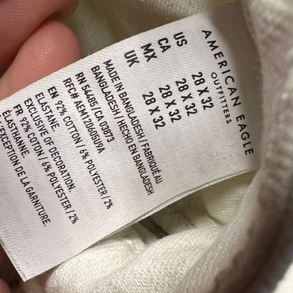 American Eagle Outfitters White Ripped Jeans size 28x32 - Picture 3 of 11